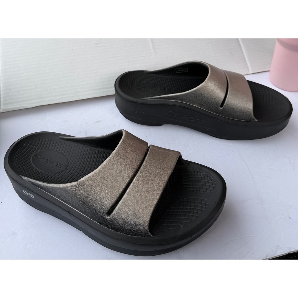 Oofos Metallic Slide Platform Sandals - Women's Bronze/Black - Picture 2 of 10